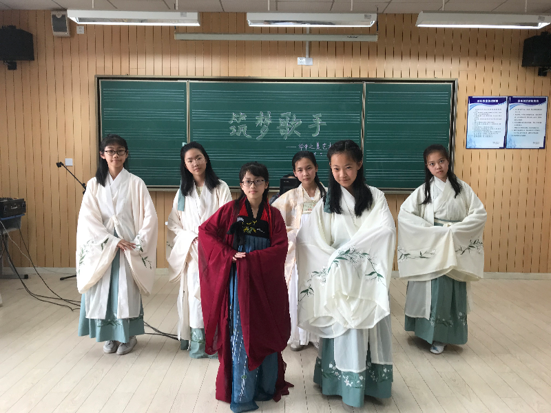 五月芳菲花已尽歌声飞扬春再来华新中学第12届华中之夏艺术节简讯